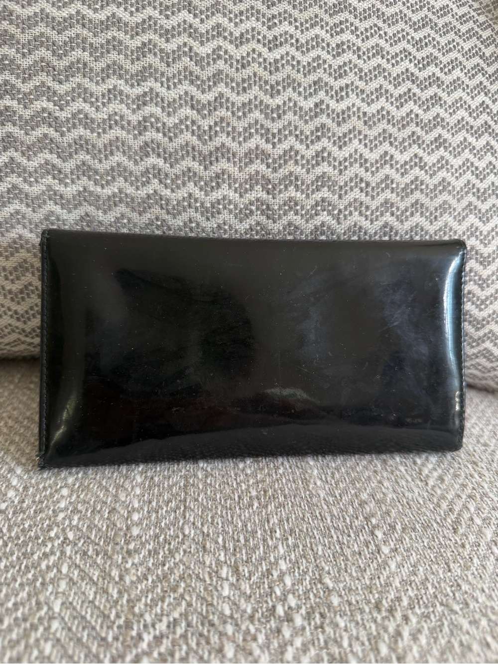 Salvatore Ferragamo Black Patent Leather Vara Bow Continental Wallet - Picture 2 of 6